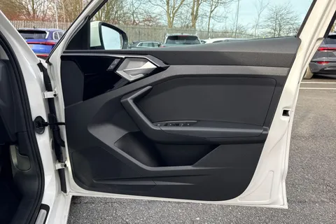 PF72FVT Audi A1 Sport 25 TFSI  95 PS 5-speed Thumbnail #39