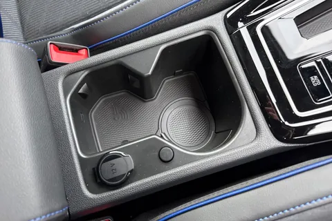  Volkswagen Golf 2.0 TSI R Black Edition DSG 4Motion Euro 6 (s/s) 5dr Thumbnail #40