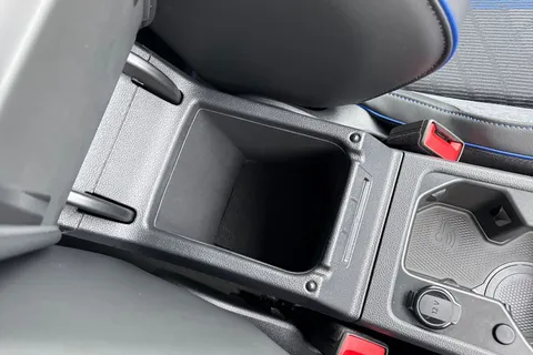  Volkswagen Golf 2.0 TSI R Black Edition DSG 4Motion Euro 6 (s/s) 5dr Thumbnail #41