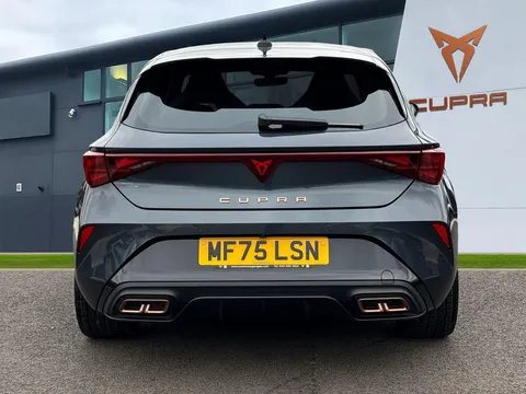 MF75LSN CUPRA Leon 1.5 eHybrid 204 Shadow Edition 5dr DSG **DELIVERY MILEAGE** Thumbnail #5