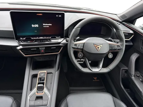 MF75LSN CUPRA Leon 1.5 eHybrid 204 Shadow Edition 5dr DSG **DELIVERY MILEAGE** Thumbnail #13