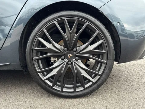 MF75LSN CUPRA Leon 1.5 eHybrid 204 Shadow Edition 5dr DSG **DELIVERY MILEAGE** Thumbnail #23