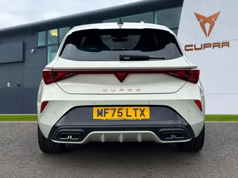 MF75LTX CUPRA Leon 1.5 eTSI 150 Shadow Edition 5dr DSG **DELIVERY MILEAGE | UNDER 40K LIST PRI Thumbnail #5