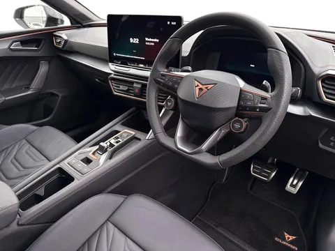 MF75LTX CUPRA Leon 1.5 eTSI 150 Shadow Edition 5dr DSG **DELIVERY MILEAGE | UNDER 40K LIST PRI Thumbnail #8