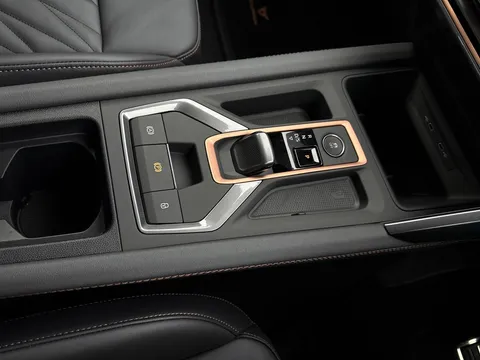 MF75LTX CUPRA Leon 1.5 eTSI 150 Shadow Edition 5dr DSG **DELIVERY MILEAGE | UNDER 40K LIST PRI Thumbnail #20