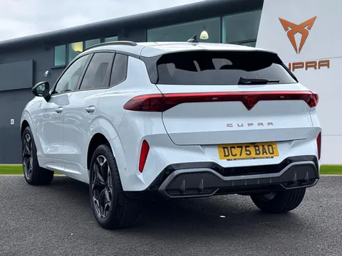 DC75BAO CUPRA Terramar 1.5 eTSI 150 V2 5dr DSG **DELIVERY MILEAGE** Thumbnail #3