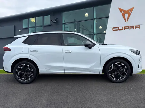 DC75BAO CUPRA Terramar 1.5 eTSI 150 V2 5dr DSG **DELIVERY MILEAGE** Thumbnail #4