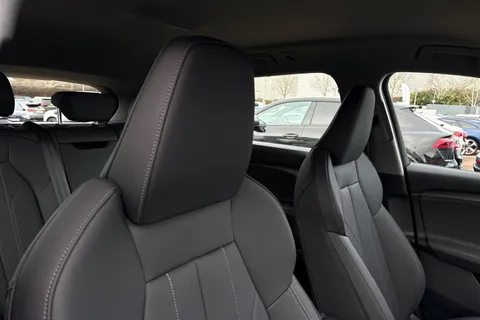 21 of 66 for Audi Q6 E-Tron Q6 SUV Sport e-tron 185,00 kW