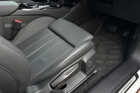 44 of 66 for Audi Q6 E-Tron Q6 SUV Sport e-tron 185,00 kW