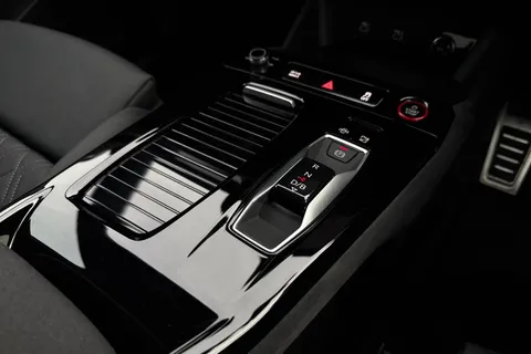 KN75FWX Audi Sq6 E-Tron SQ6 Sportback Edition 1 e-tron 360,00 kW Thumbnail #24