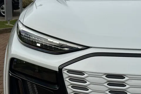 KN75FWX Audi Sq6 E-Tron SQ6 Sportback Edition 1 e-tron 360,00 kW Thumbnail #58