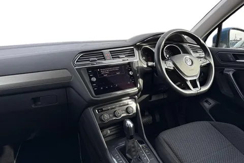 FD70YOJ Volkswagen Tiguan Allspace 2.0 TDI Match DSG Euro 6 (s/s) 5dr Thumbnail #10