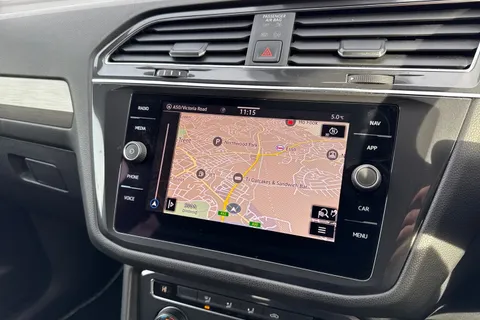 FD70YOJ Volkswagen Tiguan Allspace 2.0 TDI Match DSG Euro 6 (s/s) 5dr Thumbnail #13