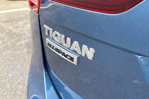 FD70YOJ Volkswagen Tiguan Allspace 2.0 TDI Match DSG Euro 6 (s/s) 5dr Thumbnail #30