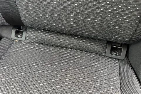 FD70YOJ Volkswagen Tiguan Allspace 2.0 TDI Match DSG Euro 6 (s/s) 5dr Thumbnail #33