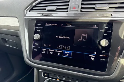 FD70YOJ Volkswagen Tiguan Allspace 2.0 TDI Match DSG Euro 6 (s/s) 5dr Thumbnail #45