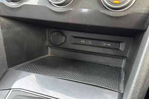 FD70YOJ Volkswagen Tiguan Allspace 2.0 TDI Match DSG Euro 6 (s/s) 5dr Thumbnail #48