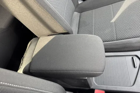 FD70YOJ Volkswagen Tiguan Allspace 2.0 TDI Match DSG Euro 6 (s/s) 5dr Thumbnail #52