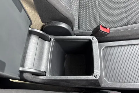 FD70YOJ Volkswagen Tiguan Allspace 2.0 TDI Match DSG Euro 6 (s/s) 5dr Thumbnail #53