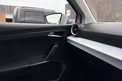 DG22CTY SEAT Arona 1.0 TSI EVO SE Technology Euro 6 (s/s) 5dr Thumbnail #34