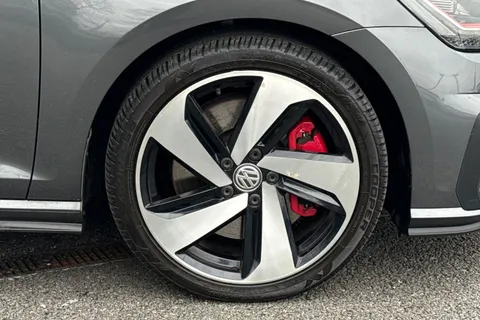 ND18VHL Volkswagen Golf 2.0 TSI GTI Performance DSG Euro 6 (s/s) 5dr Thumbnail #10