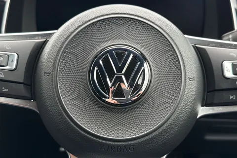 ND18VHL Volkswagen Golf 2.0 TSI GTI Performance DSG Euro 6 (s/s) 5dr Thumbnail #37