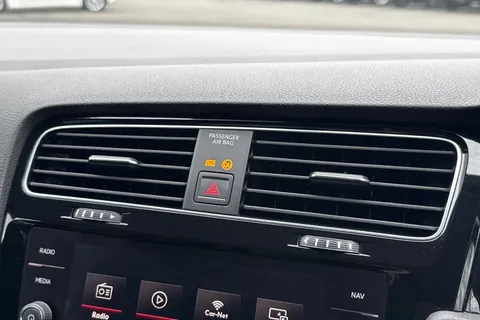 ND18VHL Volkswagen Golf 2.0 TSI GTI Performance DSG Euro 6 (s/s) 5dr Thumbnail #41