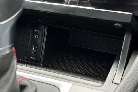 ND18VHL Volkswagen Golf 2.0 TSI GTI Performance DSG Euro 6 (s/s) 5dr Thumbnail #44