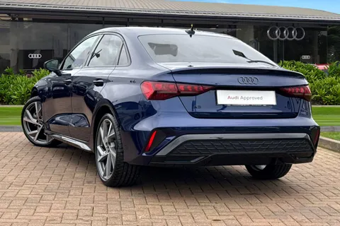 DA25EZG Audi A3 Black Edition 35 TFSI  150 PS S tronic Thumbnail #3