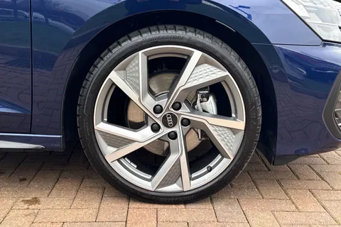 DA25EZG Audi A3 Black Edition 35 TFSI  150 PS S tronic Thumbnail #12