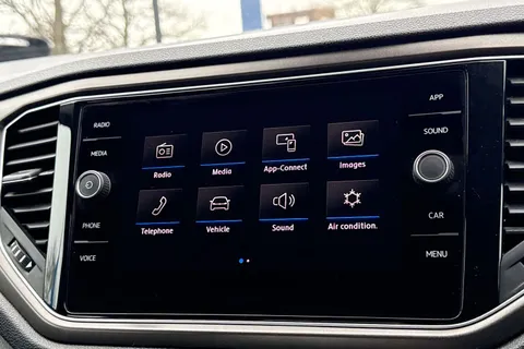 YY68KRO Volkswagen T-Roc 1.0 TSI SE 5dr | Acc | App Connect | DAB Thumbnail #17