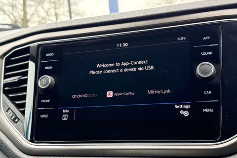 YY68KRO Volkswagen T-Roc 1.0 TSI SE 5dr | Acc | App Connect | DAB Thumbnail #29