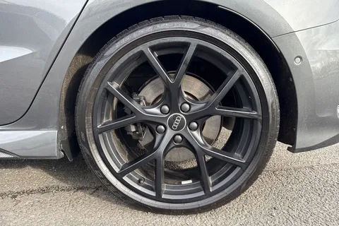 12 of 66 for Audi RS 3 RS 3 Sportback Carbon Black 400 PS S tronic