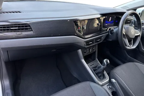 PJ22HTE Volkswagen Taigo 1.0 TSI Life Euro 6 (s/s) 5dr Thumbnail #16