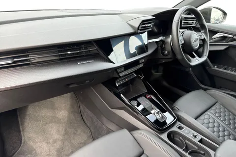 15 of 66 for Audi RS 3 RS 3 Sportback Carbon Black 400 PS S tronic