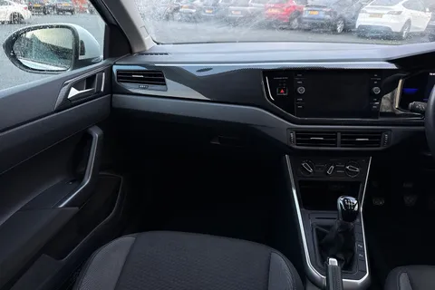 PJ22HTE Volkswagen Taigo 1.0 TSI Life Euro 6 (s/s) 5dr Thumbnail #21