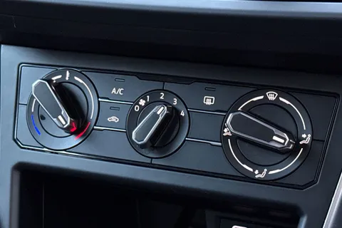 PJ22HTE Volkswagen Taigo 1.0 TSI Life Euro 6 (s/s) 5dr Thumbnail #23