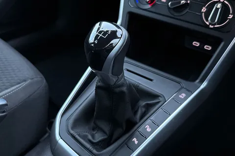 PJ22HTE Volkswagen Taigo 1.0 TSI Life Euro 6 (s/s) 5dr Thumbnail #24