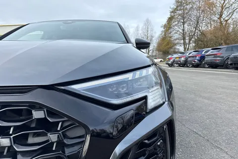 25 of 66 for Audi RS 3 RS 3 Sportback Carbon Black 400 PS S tronic