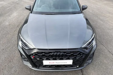 26 of 66 for Audi RS 3 RS 3 Sportback Carbon Black 400 PS S tronic