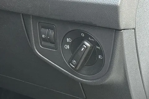 PJ22HTE Volkswagen Taigo 1.0 TSI Life Euro 6 (s/s) 5dr Thumbnail #31