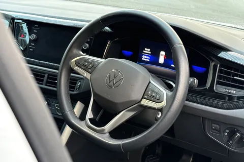 PJ22HTE Volkswagen Taigo 1.0 TSI Life Euro 6 (s/s) 5dr Thumbnail #32