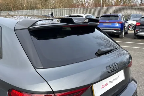 33 of 66 for Audi RS 3 RS 3 Sportback Carbon Black 400 PS S tronic