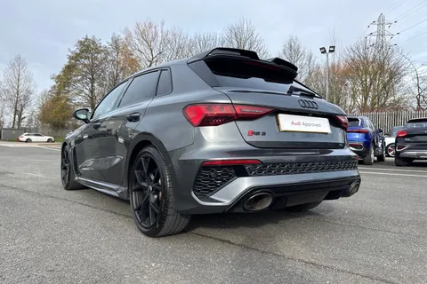38 of 66 for Audi RS 3 RS 3 Sportback Carbon Black 400 PS S tronic