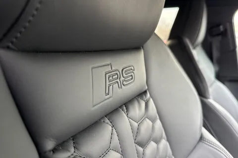 43 of 66 for Audi RS 3 RS 3 Sportback Carbon Black 400 PS S tronic