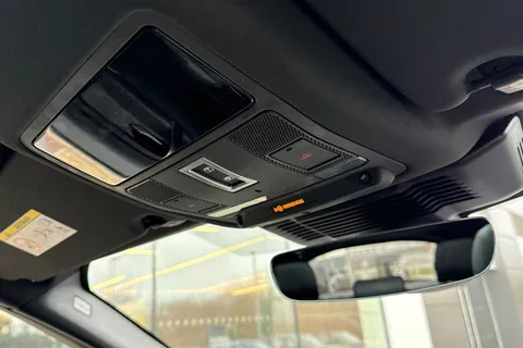 KO73YWG Land Rover Discovery Sport 1.5 P300e Dynamic HSE 5dr Thumbnail #25