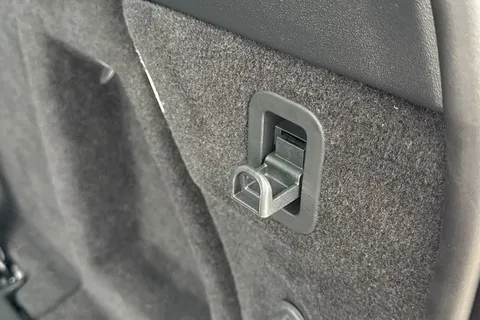 KT74DBV Land Rover Discovery 3.0 D350 Dynamic HSE 5dr Thumbnail #28