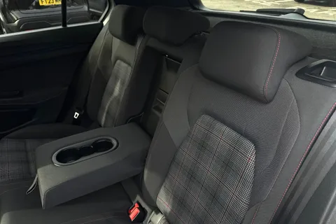 14 of 49 for Volkswagen Golf 2.0 TSI GTI DSG Euro 6 (s/s) 5dr