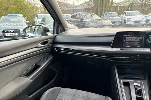 15 of 49 for Volkswagen Golf 2.0 TSI GTI DSG Euro 6 (s/s) 5dr