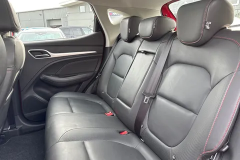 14 of 51 for MG Mg Zs 72.6kWh Trophy Long Range Auto 5dr